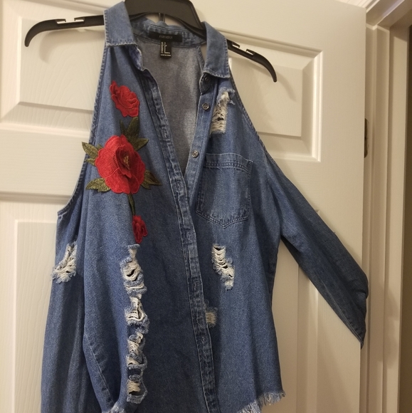 Forever 21 Sweaters - Shirts